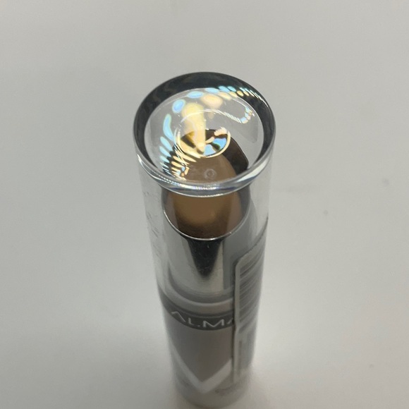 New Almay Skin Perfecting Comfort Concealer, Hypoallergenic 160 Medium - Picture 3 of 4